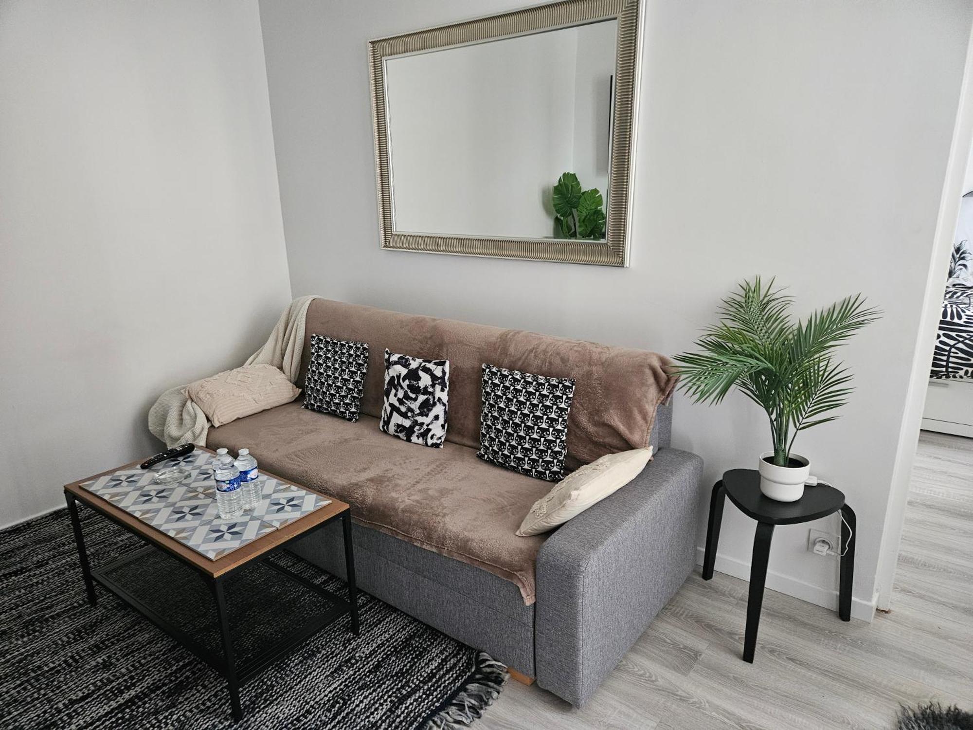 Studio Stade De France 17 Pour 4 Personnes Saint-Denis  Ngoại thất bức ảnh